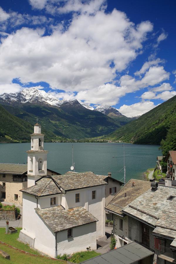 Hotel Centrale, Typically Swiss ポスキアボ エクステリア 写真
