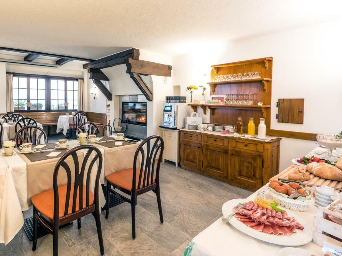 Hotel Centrale, Typically Swiss ポスキアボ エクステリア 写真