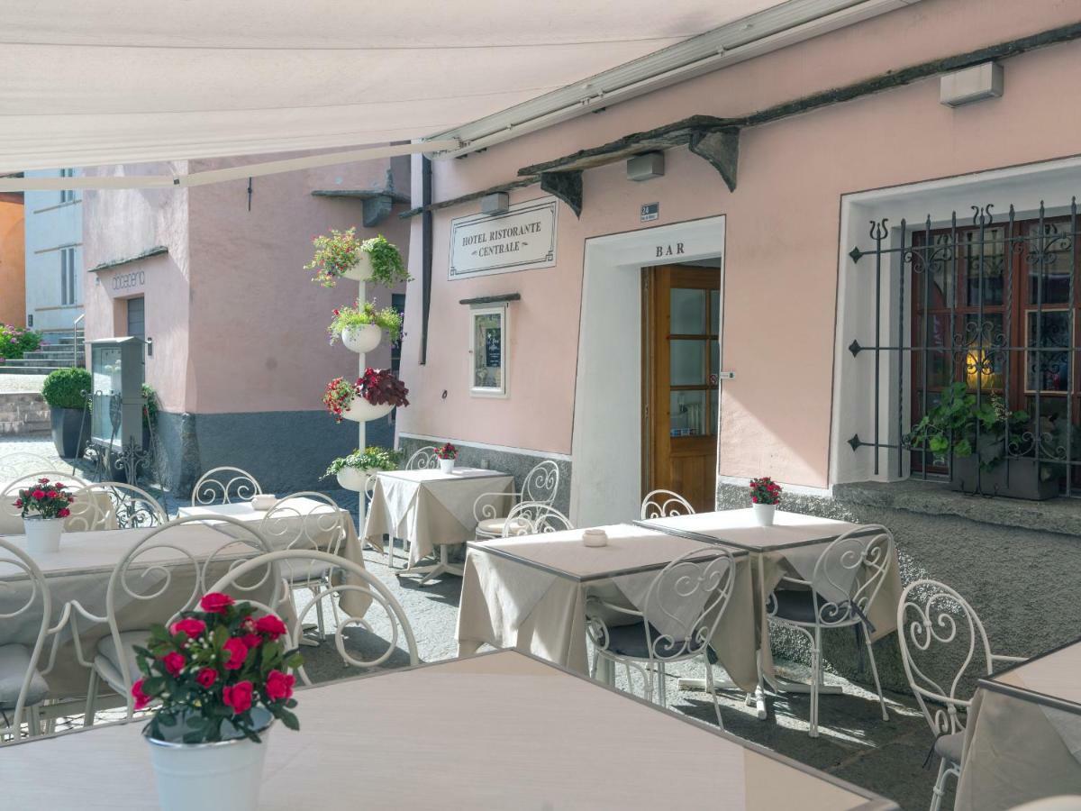 Hotel Centrale, Typically Swiss ポスキアボ エクステリア 写真